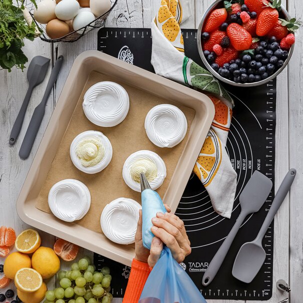 Forma do pieczenia z rantem i powłoką ceramiczną Tadar 40 x 32 cm