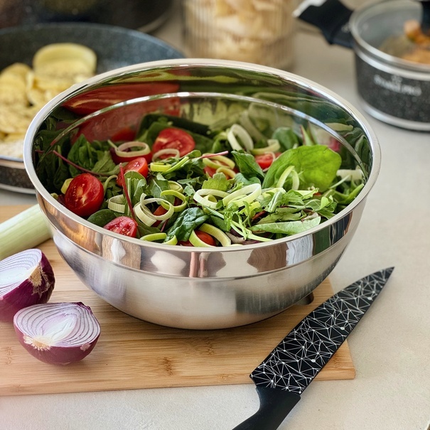 Miska nierdzewna Konighoffer 30 cm silikonowa podstawa czarna