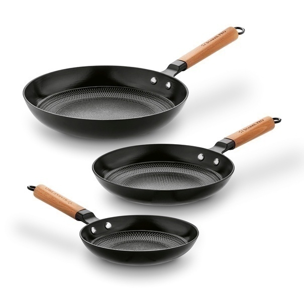 Zestaw trzech patelni żeliwnych Starke Pro Hanoi 20 cm 24 cm 28 cm