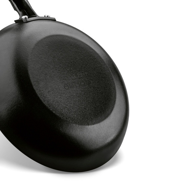 Patelnia żeliwna emaliowana z drewnianym uchwytem Starke Pro Hanoi 24 cm