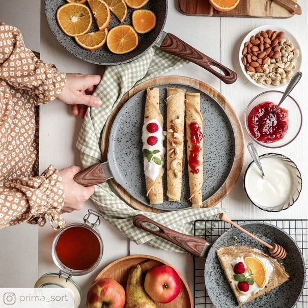 Kratka do studzenia ciasta Tadar 40 x 25 x 1,5 cm czarna