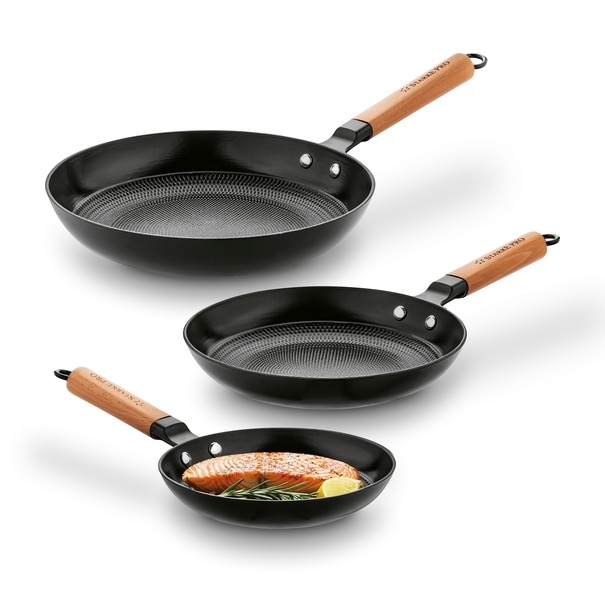 Zestaw trzech patelni żeliwnych Starke Pro Hanoi 20 cm 24 cm 28 cm