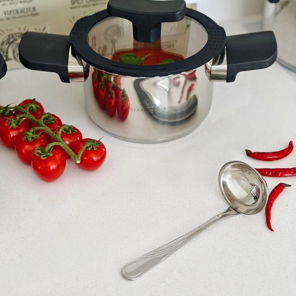 Chochla nierdzewna Tadar Amazon