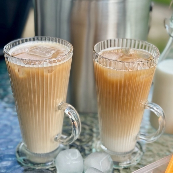 Komplet 6 szklanek do kawy Tadar Latte Anastazja 300 ml i 6 łyżeczek koktajlowych