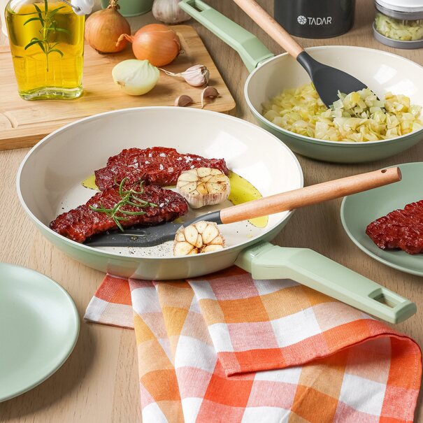 Patelnia z powłoką ceramiczną indukcyjna Konighoffer Astel 28 cm