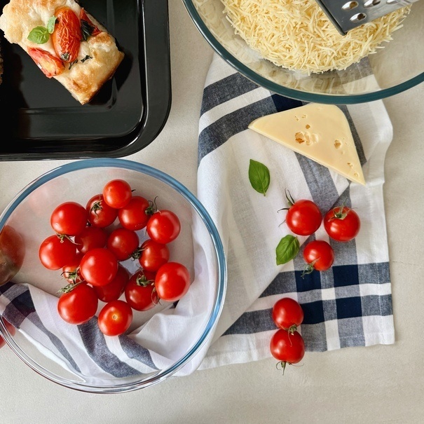 Salaterka szklana borokrzemowa Tadar Claro 2 l