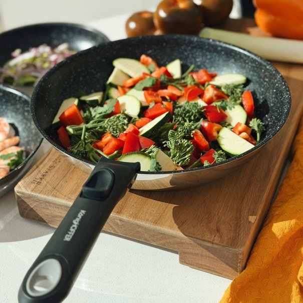 Deska do krojenia i serwowania akacjowa XXL Premium Starke Pro 50 x 26 x 4,5 cm