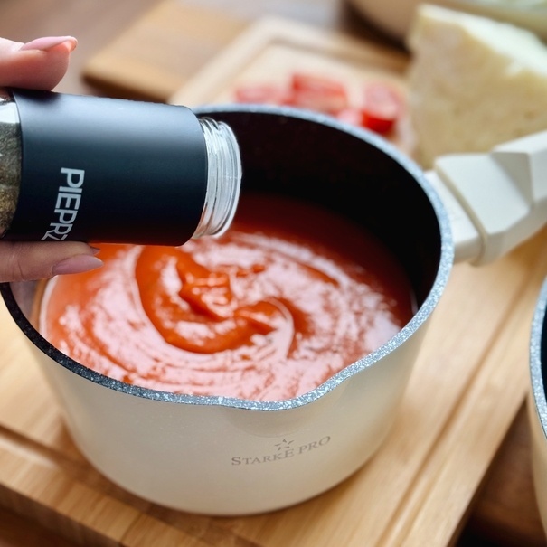 Przyprawniki kuchenne do soli i pieprzu Tadar 150 ml czarne