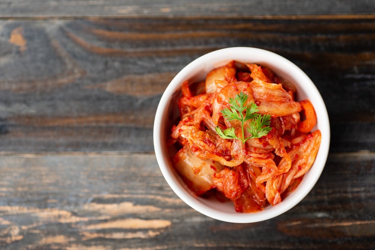 Jak zrobić kimchi? Przepis na koreańską kiszoną kapustę