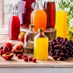 Butelka na nalewkę z metalową zakrętką Tadar 200 ml