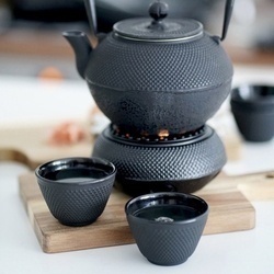 Czarka do herbaty żeliwna Konighoffer Hanako 120 ml czarna