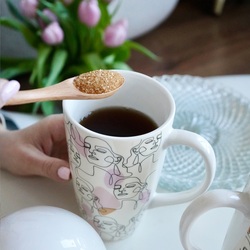 Kubek porcelanowy do kawy i herbaty Tadar Eli Twarze 600 ml