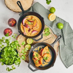 Zestaw 3 patelni żeliwnych z nakładką silikonową Konighoffer 20 cm 24,5 cm 29 cm