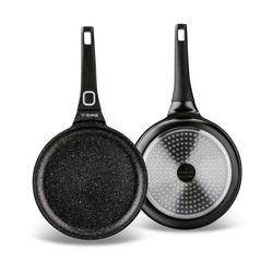 Patelnia do naleśników marmurowa na indukcję Starke Pro Svart Marble 24 cm