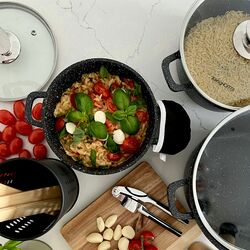 Zestaw garnków Konighoffer Pollo 6 elementów 2 nakładki i 2 podkładki