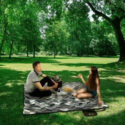 Koc piknikowy z izolacją polarowy Tadar 200 x 200 cm kwadratowy