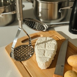 Tłuczek do ziemniaków ze stali nierdzewnej Tadar Paula okrągły