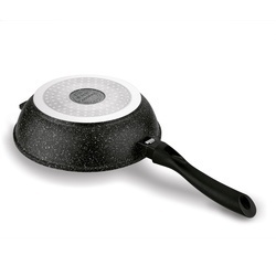 Patelnia na indukcję głęboka Konighoffer Pollo Black 24 x 7 cm