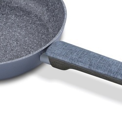 Patelnia na indukcję non stick Starke Pro Double 24 cm