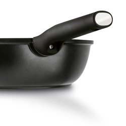 Patelnia WOK na indukcję z pokrywką Starke Pro Yasai 32 cm