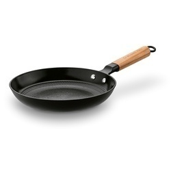 Zestaw trzech patelni żeliwnych Starke Pro Hanoi 20 cm 24 cm 28 cm